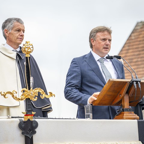 caw_240.jpg. Vergrösserte Ansicht