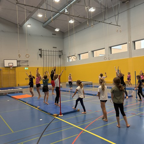 Turnen (11).JPEG. Vergrösserte Ansicht