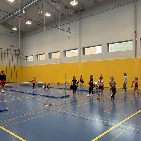 Turnen (2).JPEG. Vergrösserte Ansicht