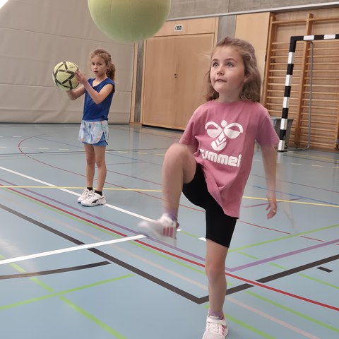 FussballPolysport1_0510.26.jpg. Vergrösserte Ansicht