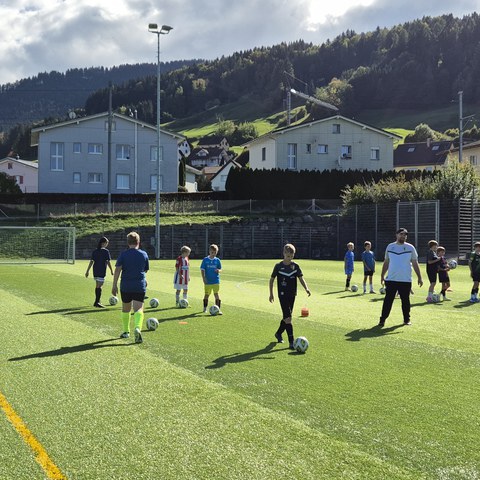 Fussball8_05.10.26.jpg. Vergrösserte Ansicht