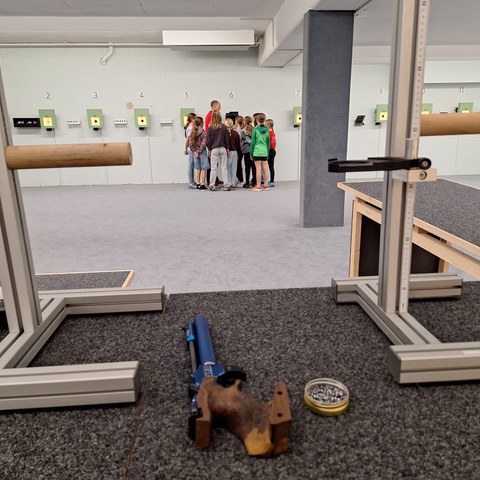 Luftpistolenschiessen8_06.10.26.jpg. Vergrösserte Ansicht