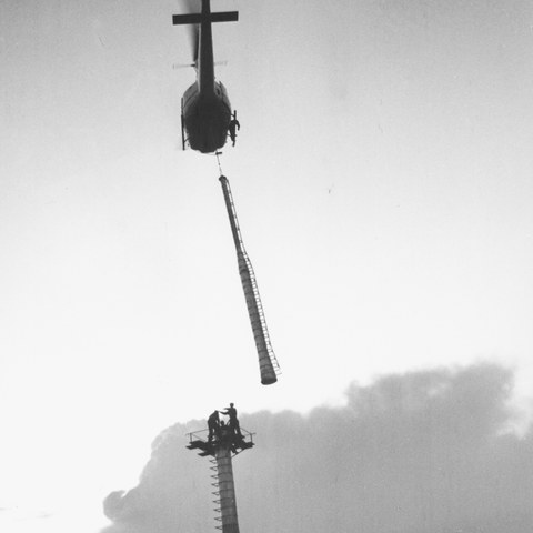 Bau der Sendeantenne, 1968. Vergrösserte Ansicht