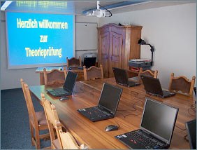 Theorieprüfungszimmer