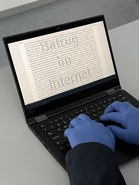 Symbolbild+Betrug+im+Internet.jpg Symbolbild+Betrug+im+Internet.jpg