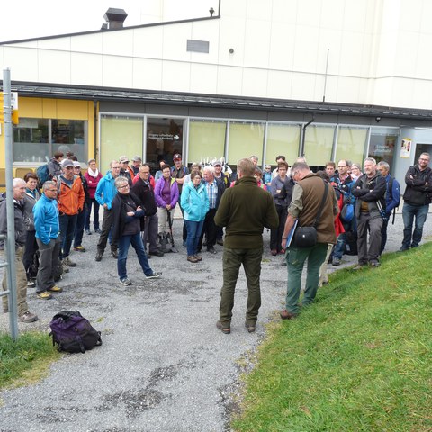 Begrüssung der Obwaldnerinnen und Obwaldner durch Martin Attenberger / Foto: Jasmin Ebneter. Vergrösserte Ansicht