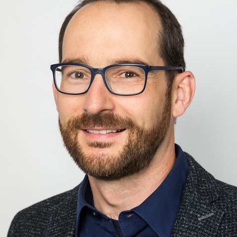 Sandro Frefel, Landesarchivar. Vergrösserte Ansicht